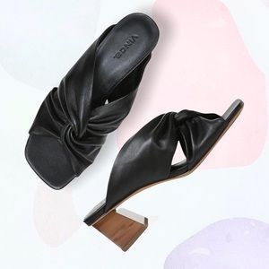 NWOT Vince Denise Block Heel Sandals